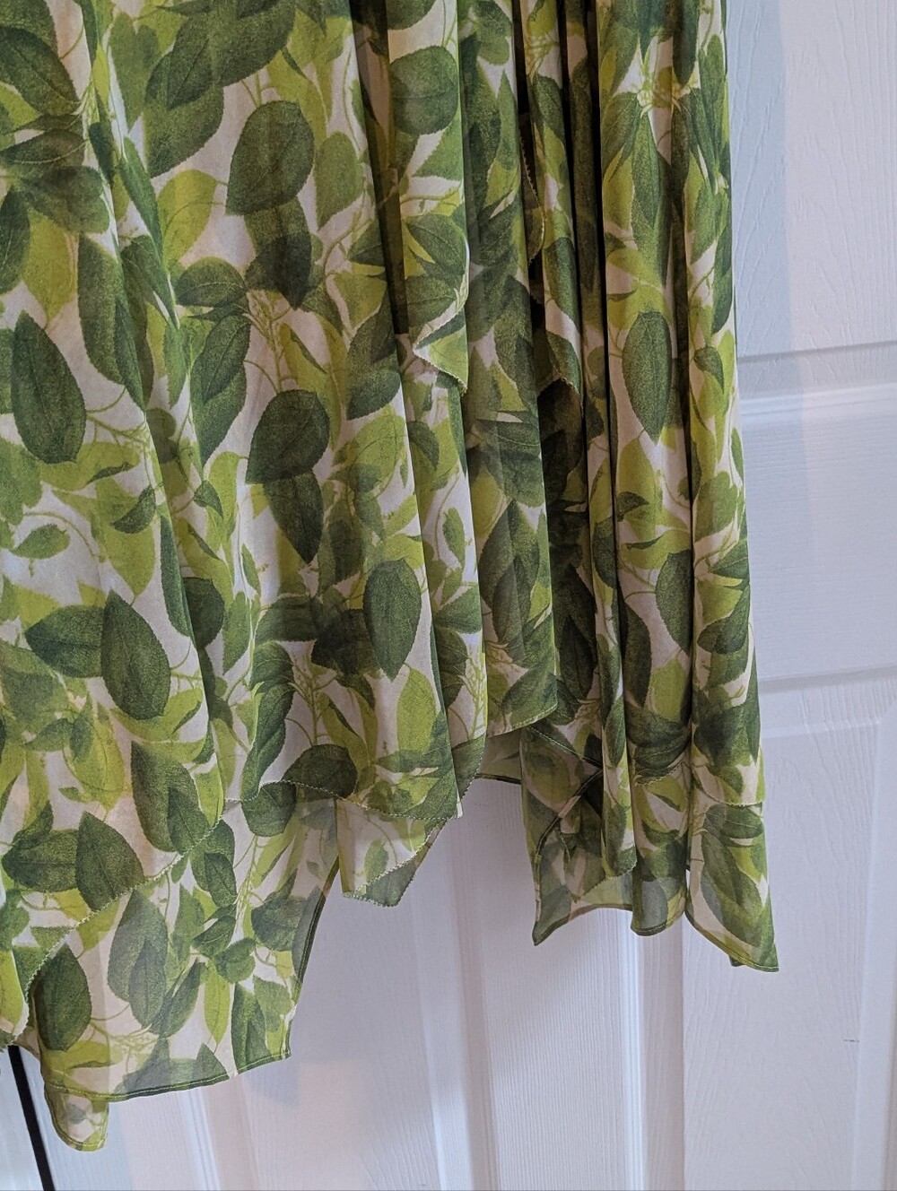 Green Leaf-Print Halter Dress - Picture 3 of 6